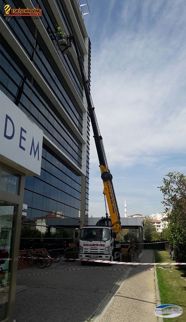 ISUZU-NPR-8-LONG-BOM-UZUNLUGU-26-METRE-NAKLİYE-AGIRLIGI-75-TON